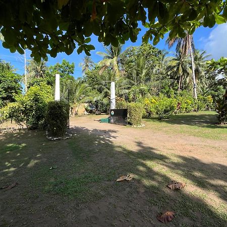 Paco'S Garden Home Stay Mambajao 外观 照片