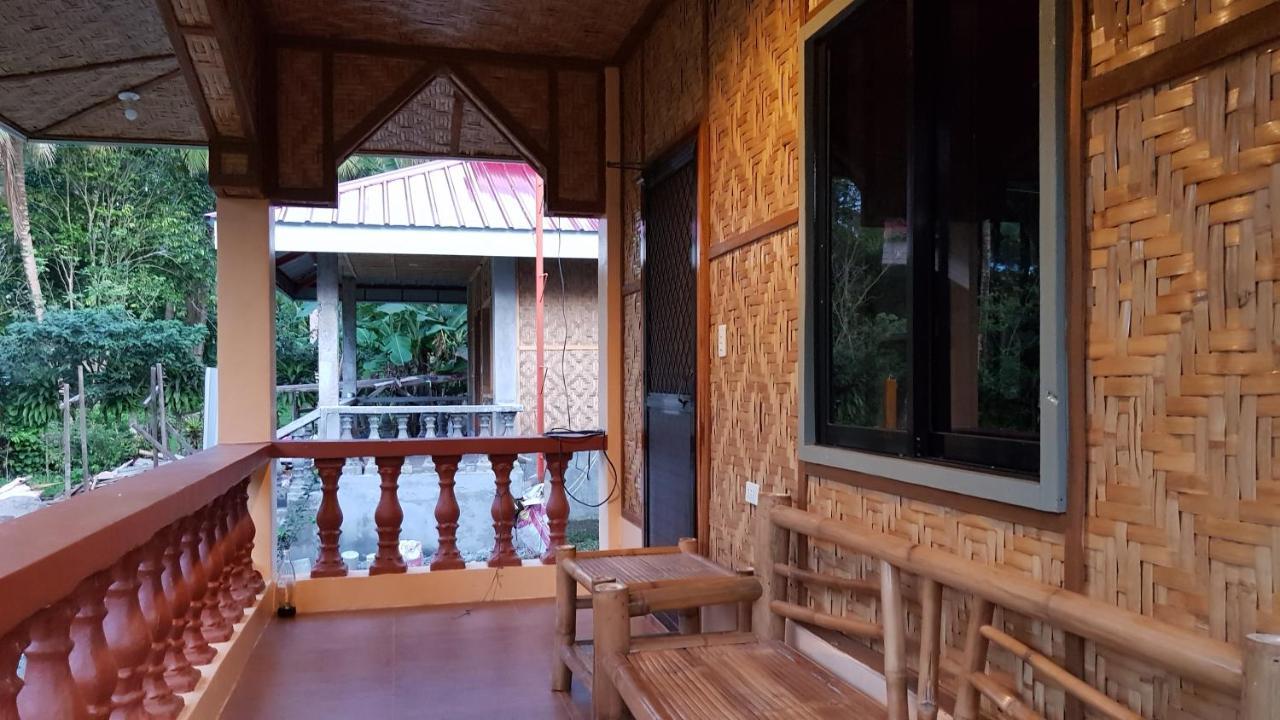 Paco'S Garden Home Stay Mambajao 外观 照片
