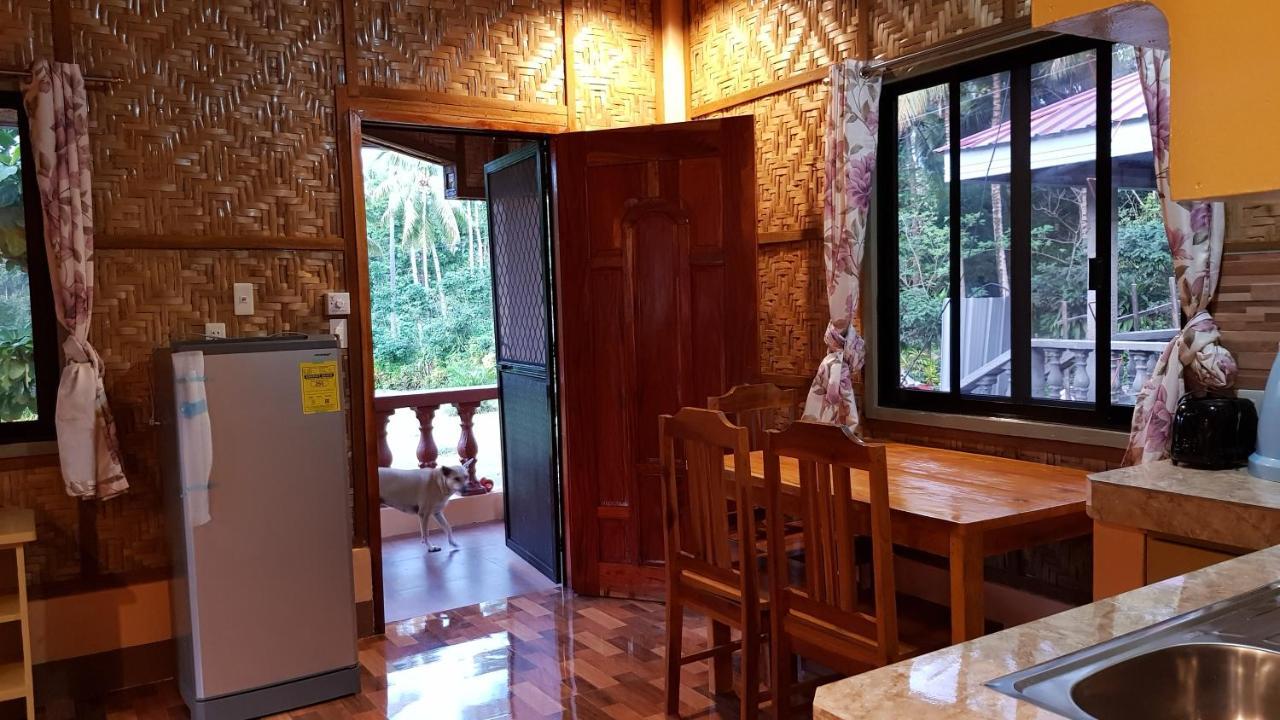 Paco'S Garden Home Stay Mambajao 外观 照片