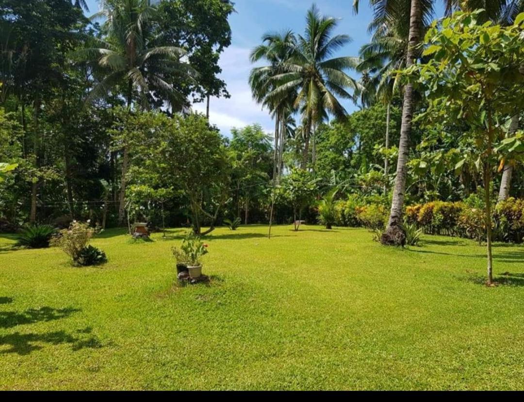 Paco'S Garden Home Stay Mambajao 外观 照片