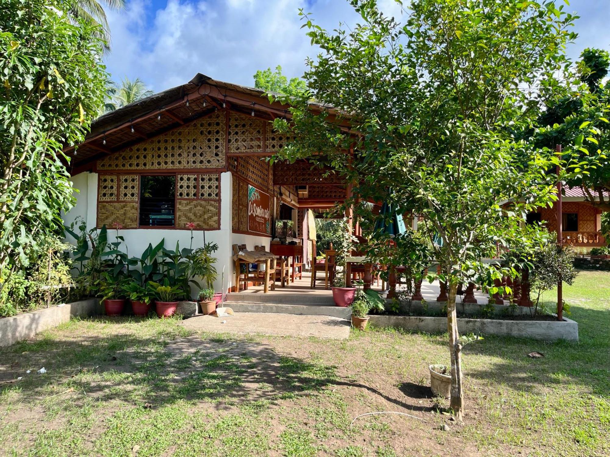 Paco'S Garden Home Stay Mambajao 外观 照片