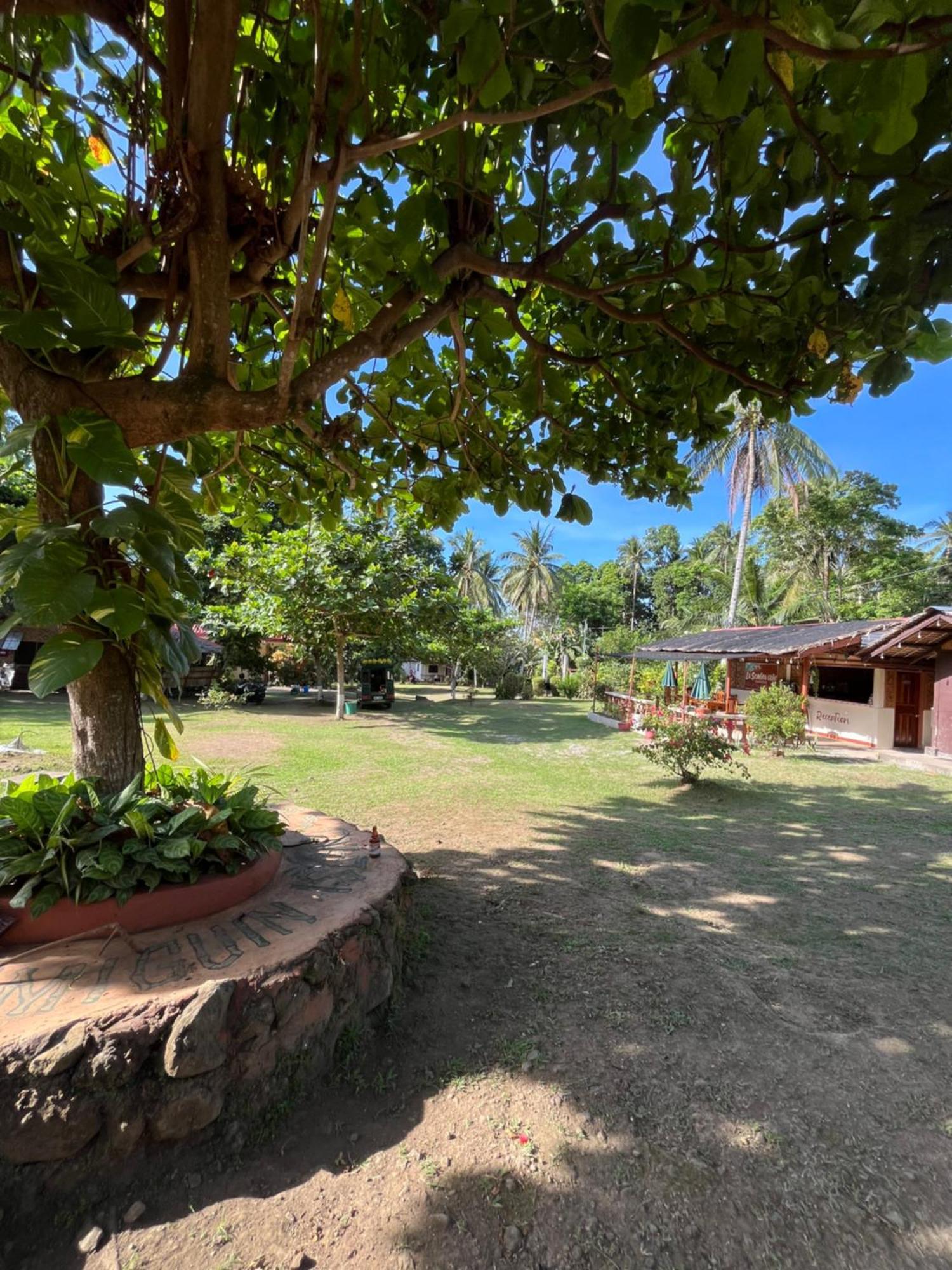 Paco'S Garden Home Stay Mambajao 外观 照片