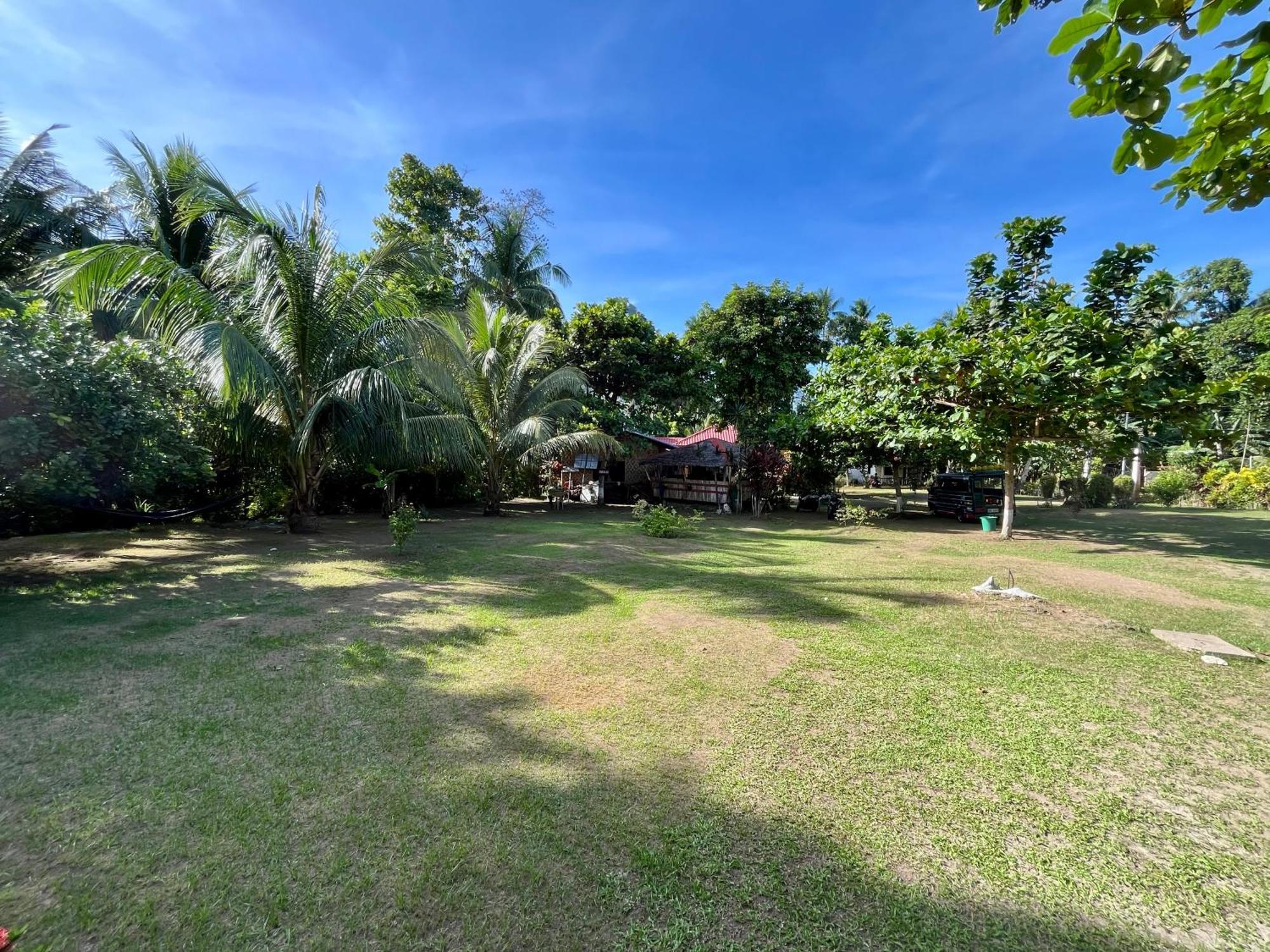 Paco'S Garden Home Stay Mambajao 外观 照片
